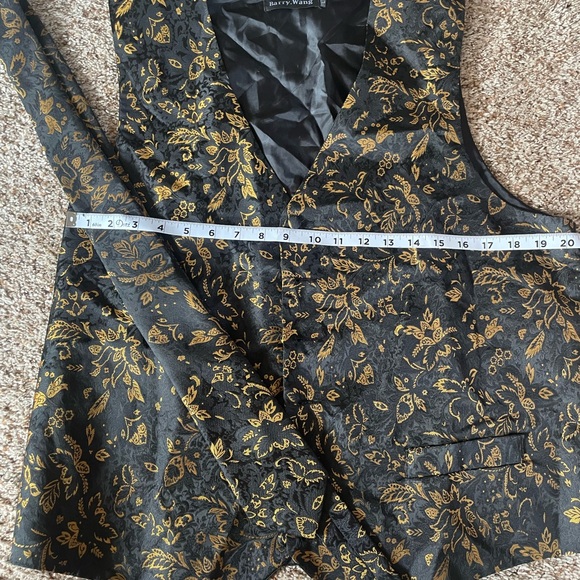 Barry.Wang Black and Gold Silk Scarf business formal dress up pattern - Picture 2 of 8